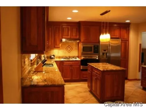 103 Oakmont, Springfield, IL 62704 photo 10