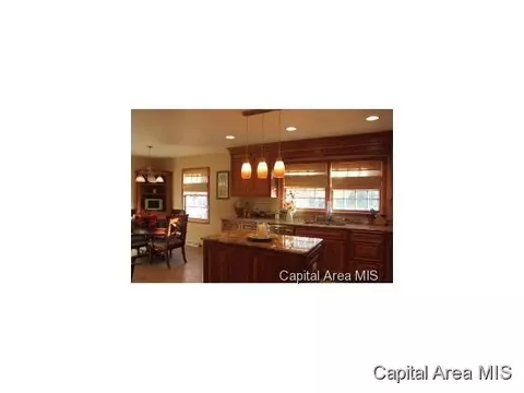 103 Oakmont, Springfield, IL 62704 photo 6