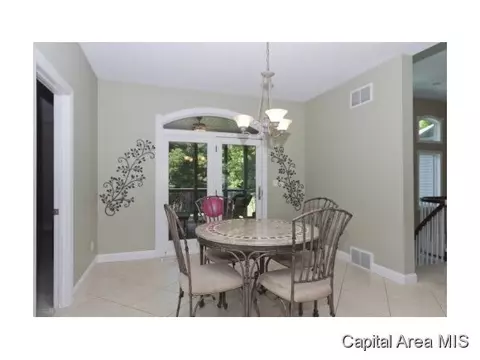 6200 Abercromby Rdg, Springfield, IL 62711 photo 9