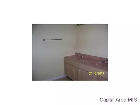 49 Lilac Ln, Springfield, IL 62702 photo 6