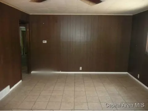 2245 S 12th, Springfield, IL 62703 photo 4