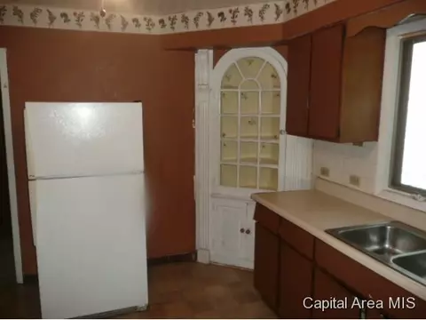 2245 S 12th, Springfield, IL 62703 photo 8