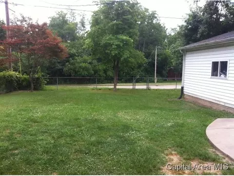 1318 Johnson Ln, Springfield, IL 62702 photo 3