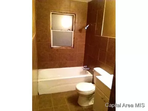 1318 Johnson Ln, Springfield, IL 62702 photo 9