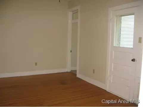1031 N 6th St, Springfield, IL 62702 photo 9