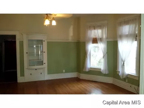 822 S Macarthur, Springfield, IL 62704 photo 2