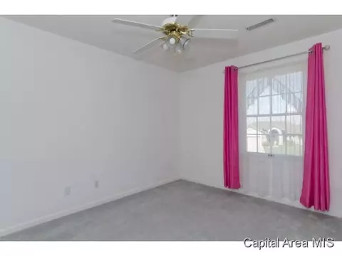 2100 Checkerberry Ln, Springfield, IL 62711 photo 7