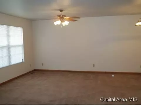 153 Genoa, Springfield, IL 62703 photo 4