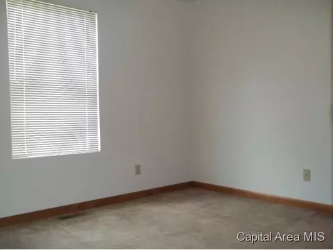 153 Genoa, Springfield, IL 62703 photo 11