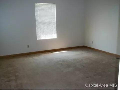 153 Genoa, Springfield, IL 62703 photo 9