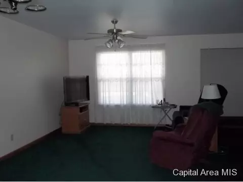 155 Genoa, Springfield, IL 62703 photo 3