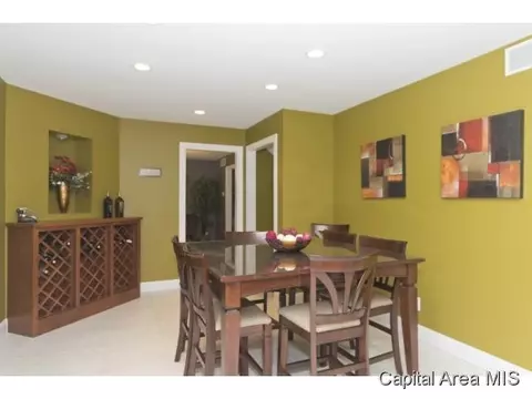 3529 Tamarak, Springfield, IL 62712 photo 9