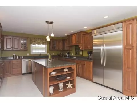 3529 Tamarak, Springfield, IL 62712 photo 8