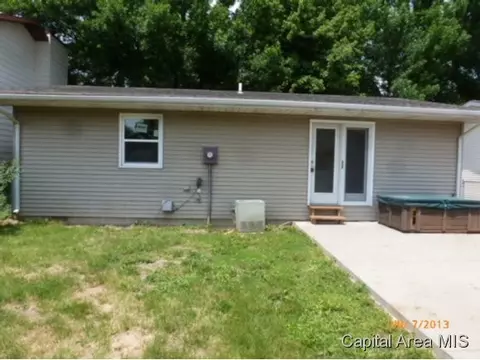 3004 Griffiths, Springfield, IL 62702 photo 2