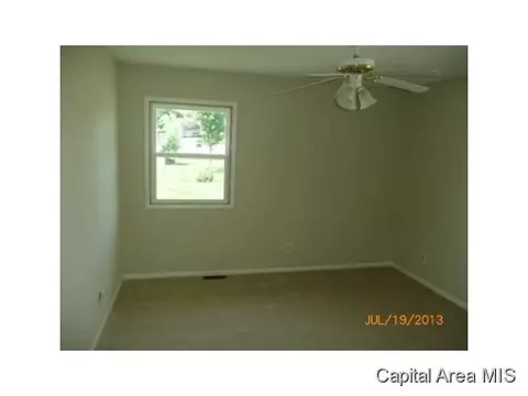 3004 Griffiths, Springfield, IL 62702 photo 5
