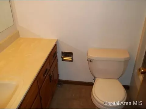 8000 Hunt Rd, Springfield, IL 62712 photo 16