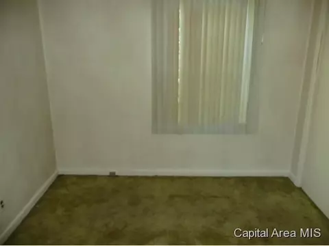 2484 S 11th Street St, Springfield, IL 62703 photo 7