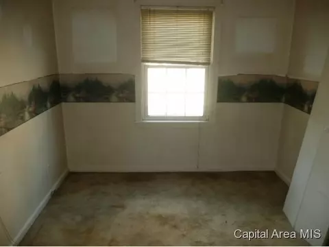 2484 S 11th Street St, Springfield, IL 62703 photo 6
