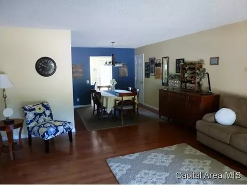 2221 Montclair, Springfield, IL 62704 photo 11