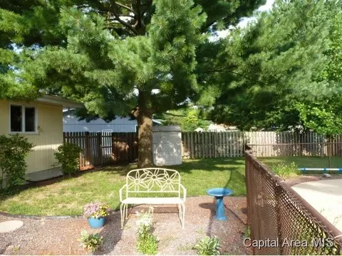 2221 Montclair, Springfield, IL 62704 photo 4
