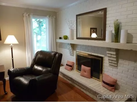 2221 Montclair, Springfield, IL 62704 photo 10