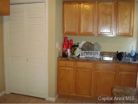 3604 S Douglas, Springfield, IL 62704 photo 9