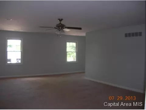 3508 Peach Tree Dr, Springfield, IL 62711 photo 11