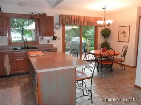 3205 Lobell Dr, Springfield, IL 62712 photo 9