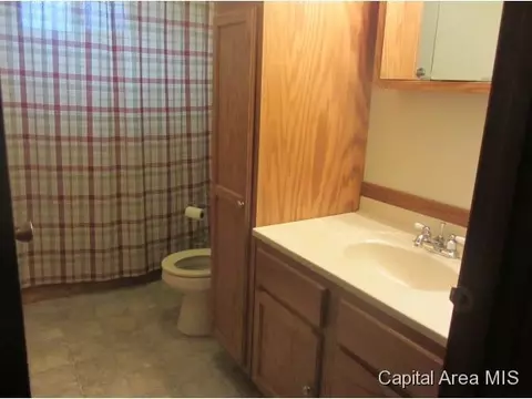 704 E Cardinal, Athens, IL 62613 photo 6