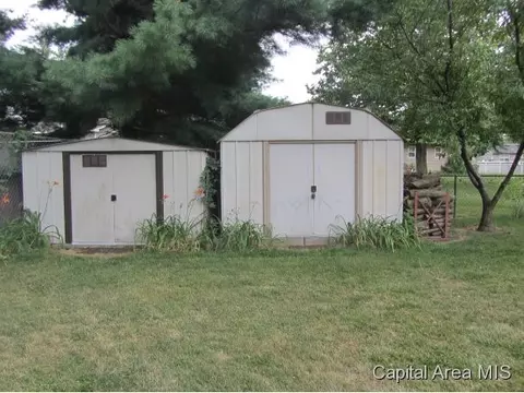 704 E Cardinal, Athens, IL 62613 photo 18