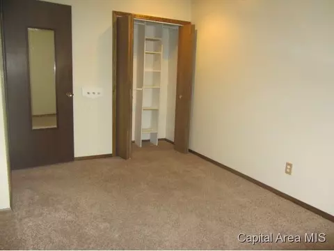 704 E Cardinal, Athens, IL 62613 photo 12