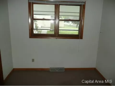 2207 E Keys Ave, Springfield, IL 62702 photo 6