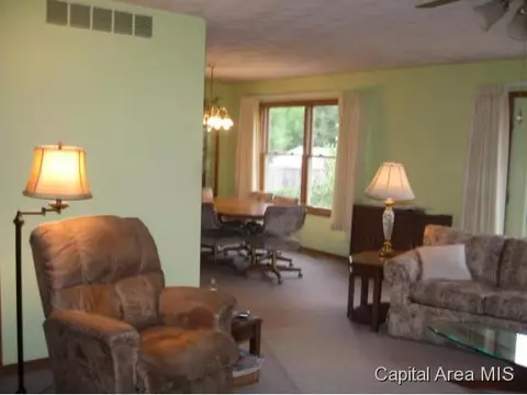 2409 Glencoe, Springfield, IL 62704 photo 4