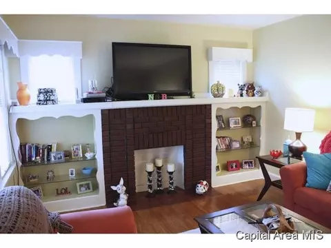 2444 S 7th St, Springfield, IL 62703 photo 5