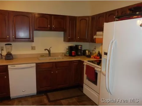 3114 Cascade, Springfield, IL 62704 photo 9