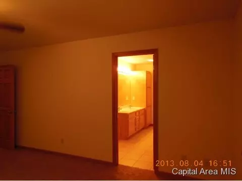 602 S Loft Ln, Athens, IL 62613 photo 5