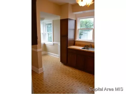 1418 S 4th, Springfield, IL 62703 photo 4