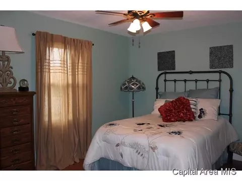 1109 Christopher Ln, Springfield, IL 62712 photo 4
