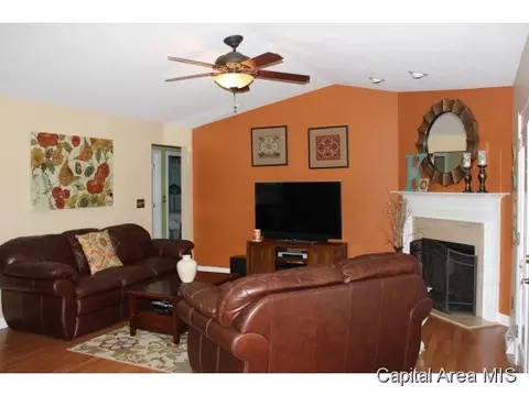 1109 Christopher Ln, Springfield, IL 62712 photo 2