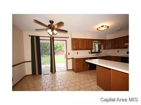 2435 Arrowhead, Springfield, IL 62702 photo 6