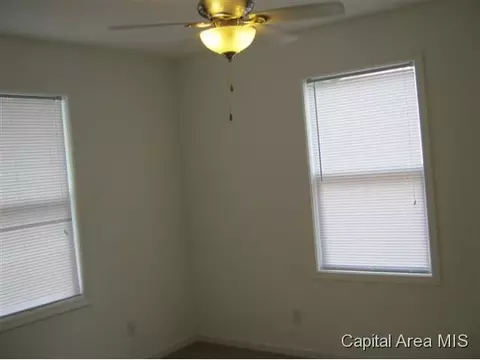 1905 N 10th St, Springfield, IL 62702 photo 12