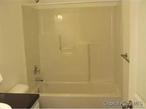 1905 N 10th St, Springfield, IL 62702 photo 16