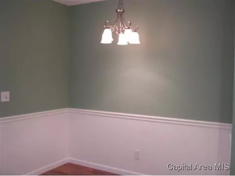 1905 N 10th St, Springfield, IL 62702 photo 8