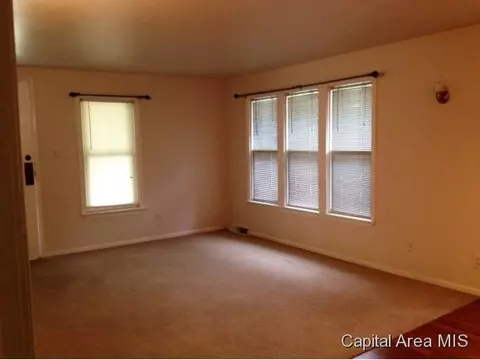 1909 S Douglas, Springfield, IL 62704 photo 3