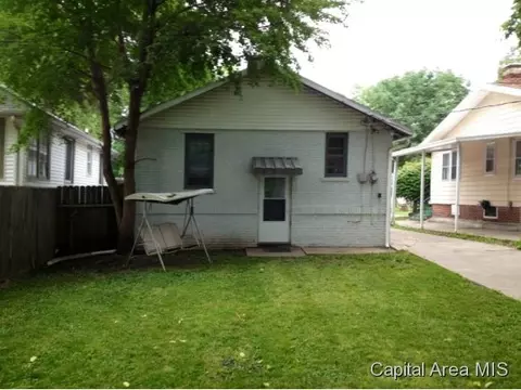 1909 S Douglas, Springfield, IL 62704 photo 9