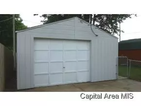 1828 E Kys, Springfield, IL 62702 photo 2