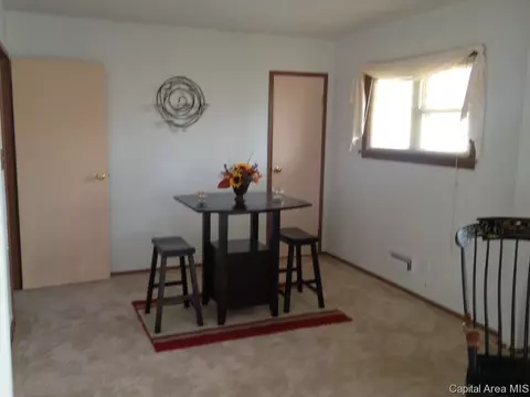 2624 S Lincoln, Springfield, IL 62704 photo 6