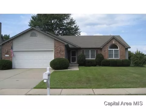1909 Strawberry Ln, Springfield, IL 62707 photo 1