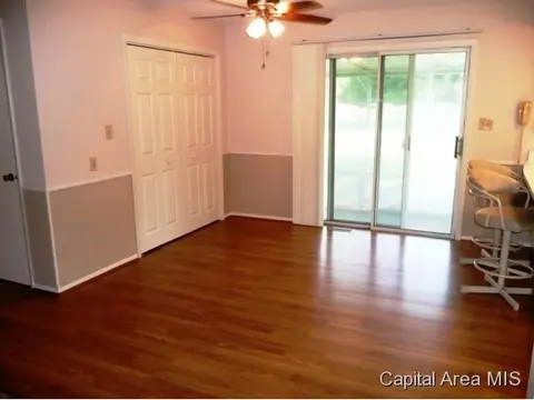 2250 Enterprise, Springfield, IL 62702 photo 6