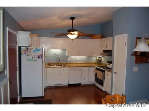 2 Roosevelt, Springfield, IL 62703 photo 4